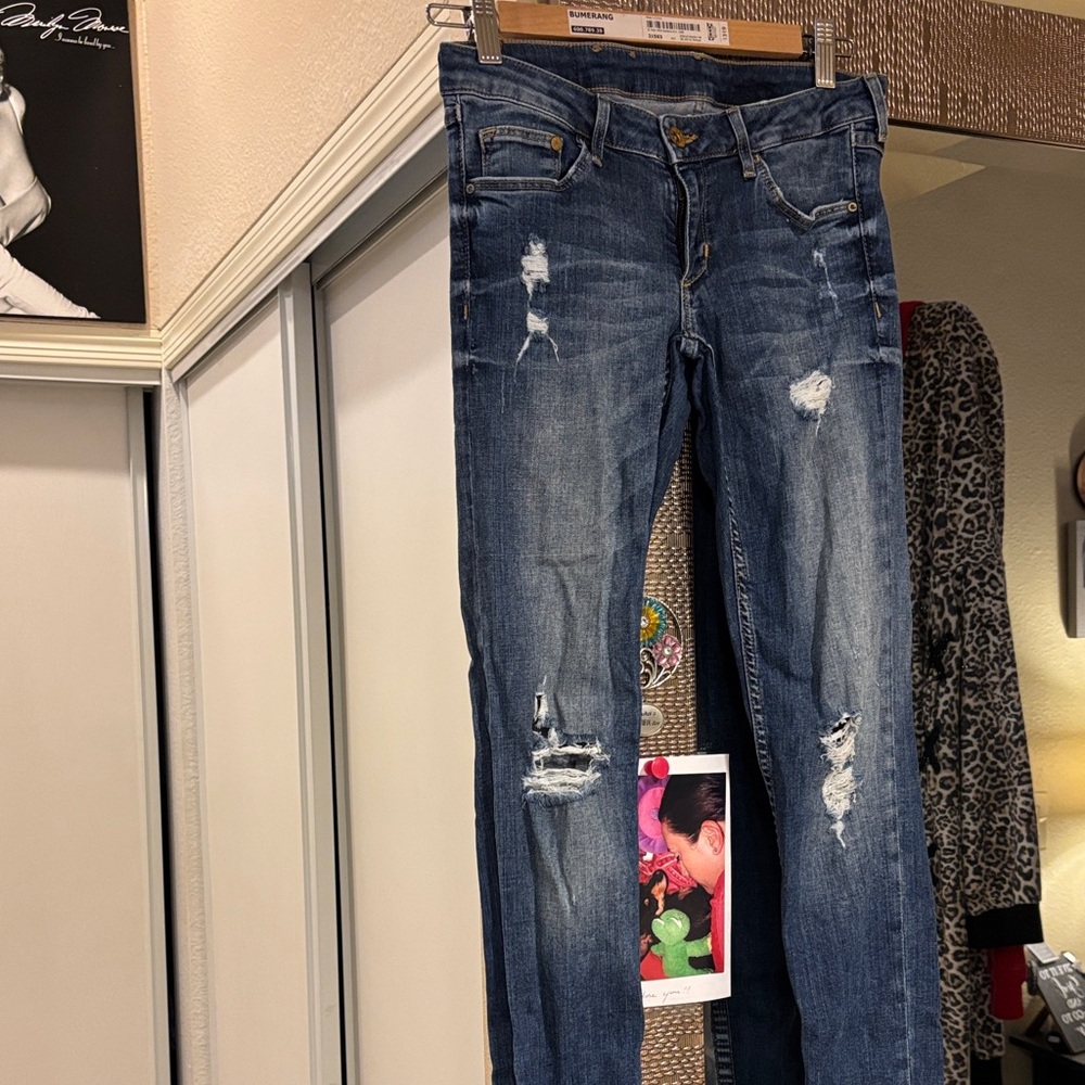 H &M Distressed Blue 👖 jeans